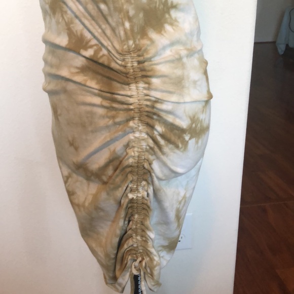 PINK Bodycon dress with ruching - Picture 5 of 7